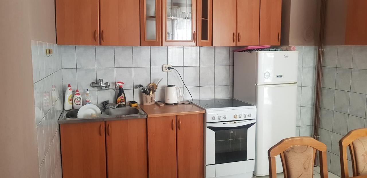 Apartman Lara Foca Exterior photo