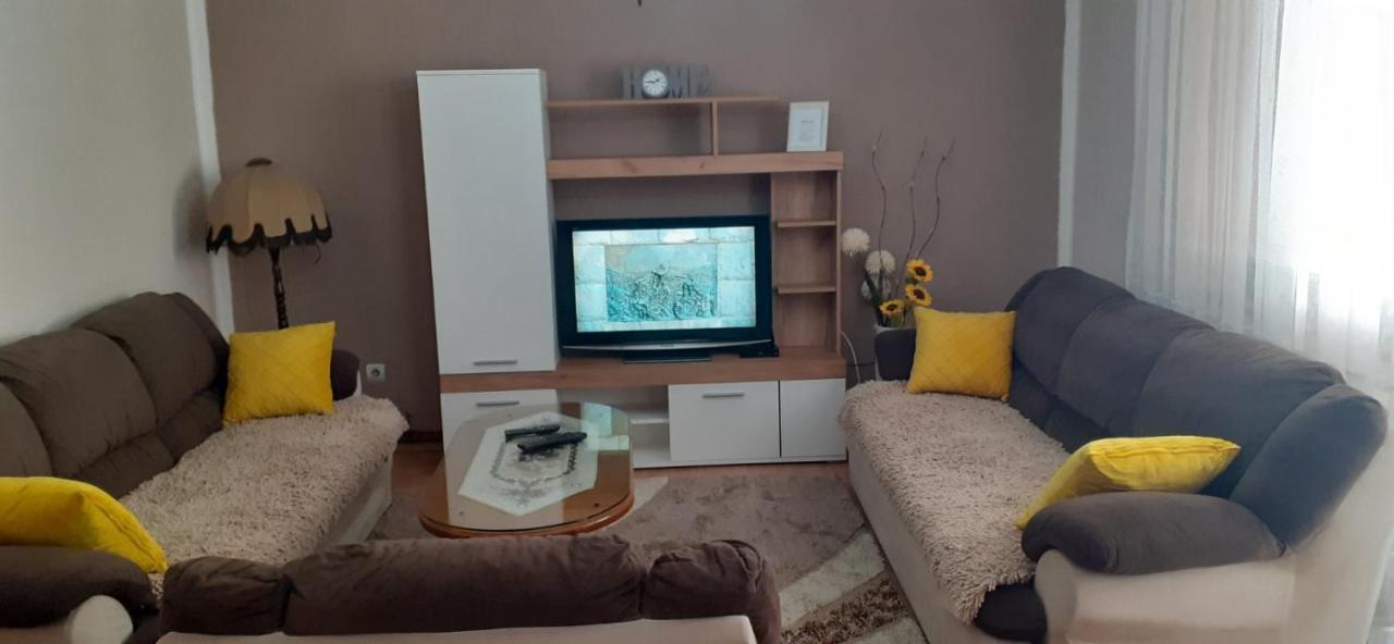 Apartman Lara Foca Exterior photo